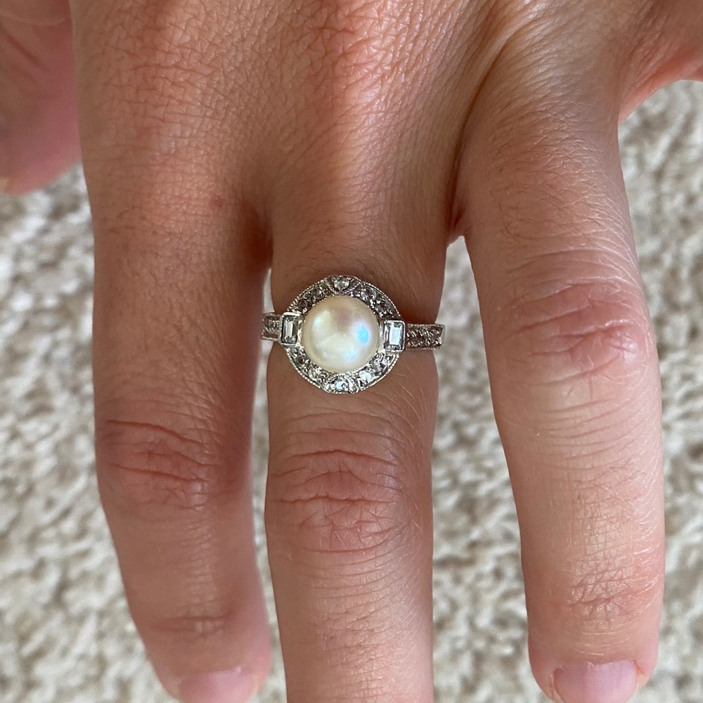 Pearl halo ring by premier designs